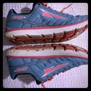 Altra One v3 Running Shoe - Women's